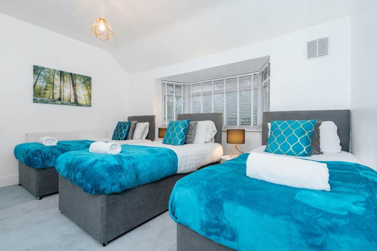 Large 4 Bedroom House - Top Rated - Off-Street Parking - Garden - Sleeps 9 - Contractors - Groups - Pool Table Northfield Esterno foto