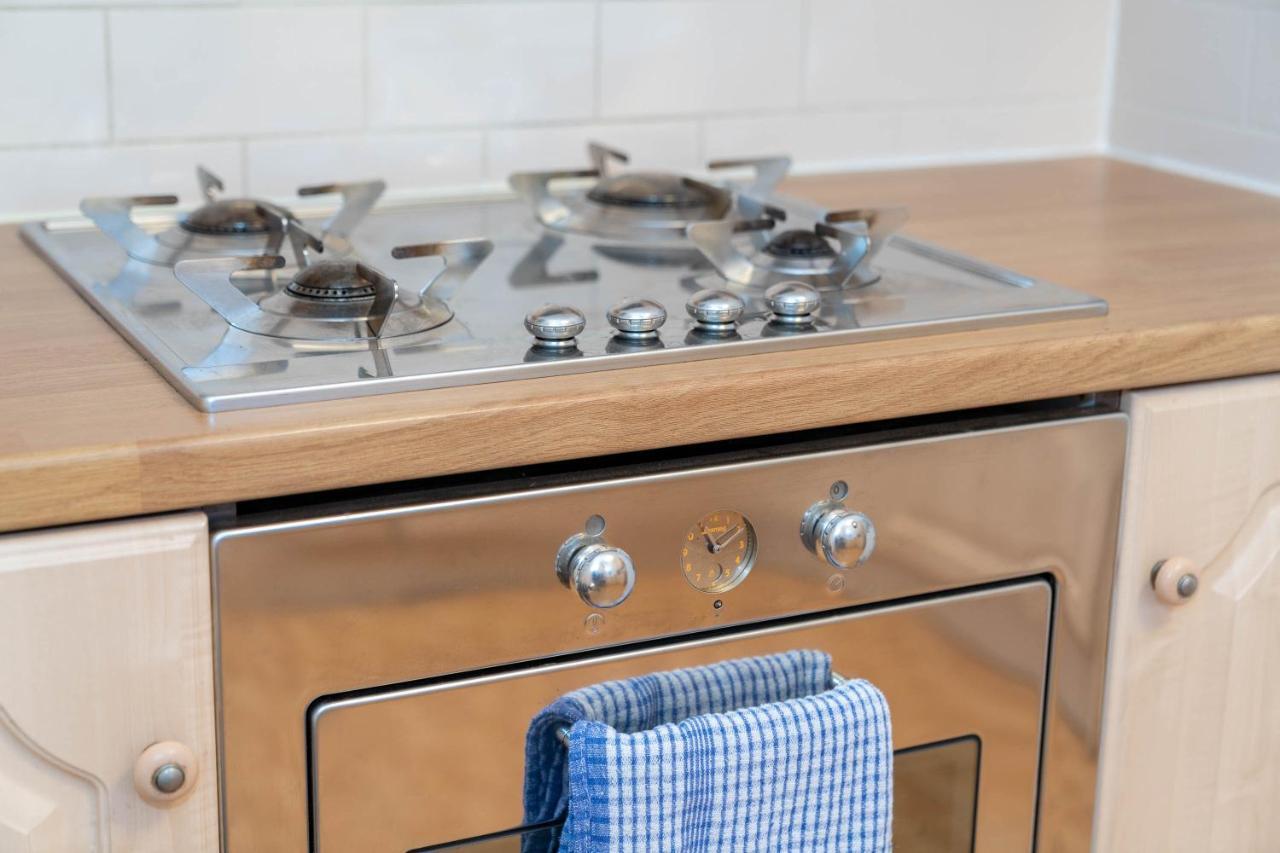 Large 4 Bedroom House - Top Rated - Off-Street Parking - Garden - Sleeps 9 - Contractors - Groups - Pool Table Northfield Esterno foto