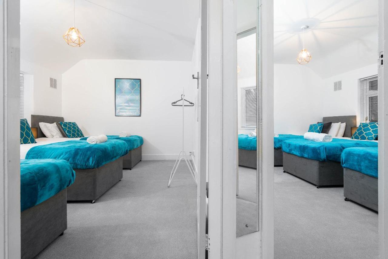 Large 4 Bedroom House - Top Rated - Off-Street Parking - Garden - Sleeps 9 - Contractors - Groups - Pool Table Northfield Esterno foto
